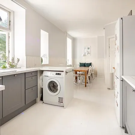 Neat & Exquisite Frederiksberg 2 Bedrooms