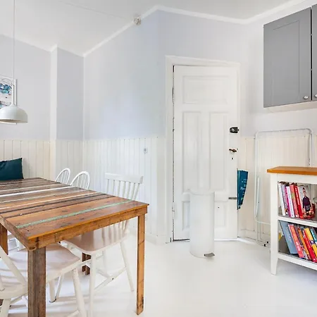 Apartment Neat & Exquisite Frederiksberg 2 Bedrooms Copenhagen